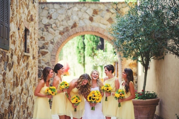 A Yellow and Blue Rustic Florida Wedding