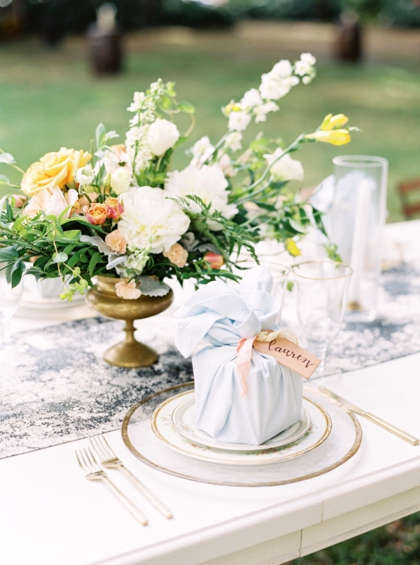 Sophisticated Yellow & Blue Wedding Inspiration