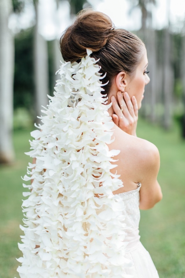 Regal Bridal Session in Hawaii with an Orchid Veil