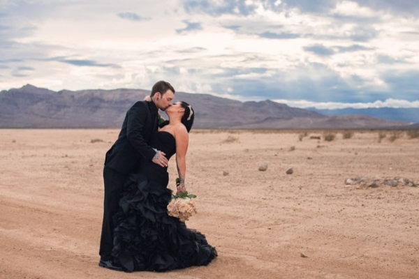 Offbeat Bride and Groom Portraits in the Desert