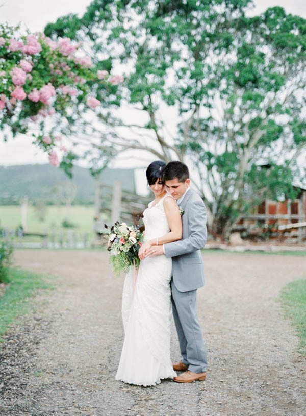 Peaches & Cream Country Wedding