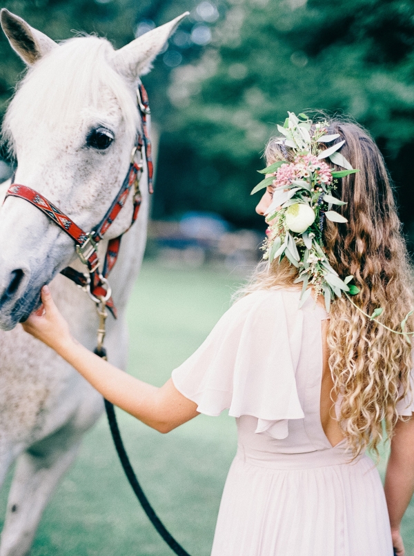 Soft Palette Bohemian Equestrian Bridal Shoot