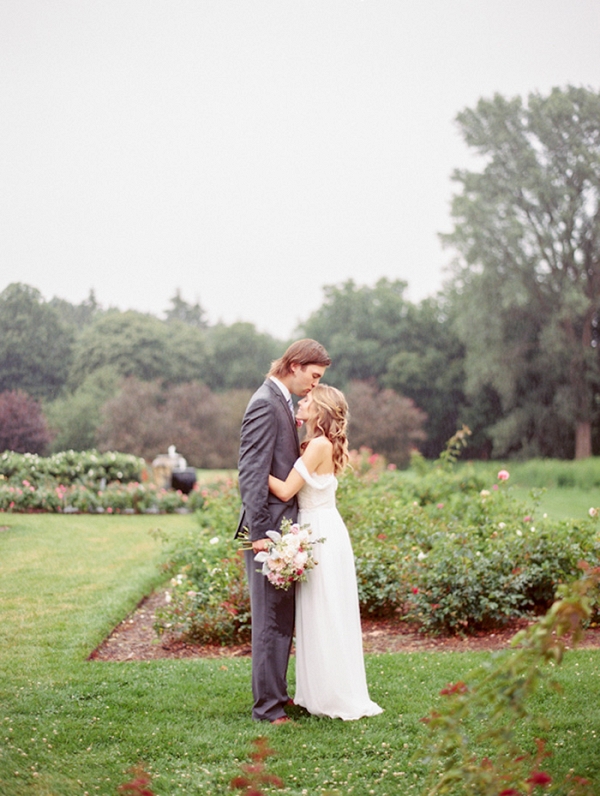 Rainy Day Wedding Shoot