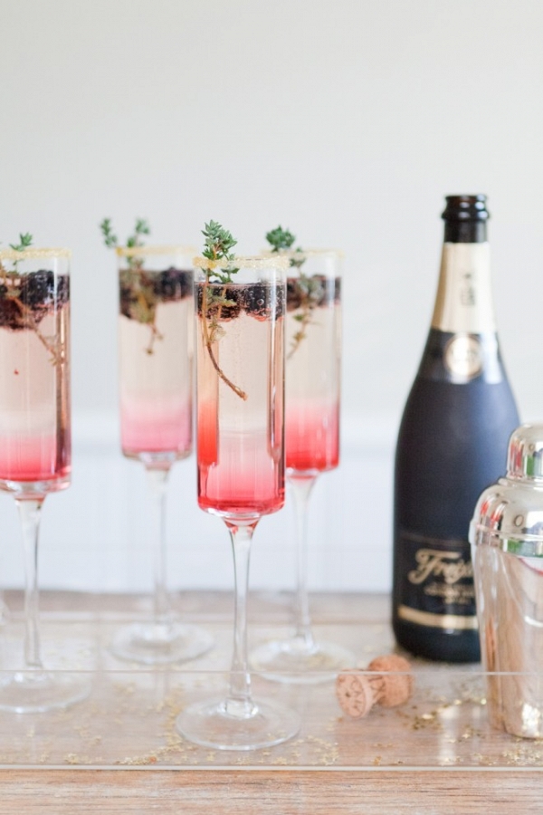 15 Bubbly Champagne Wedding Cocktail Ideas