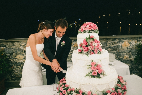 Must-Read Tips for Your Wedding Cake Tasting