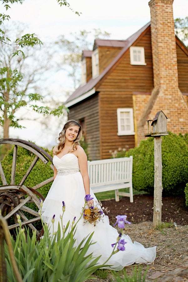 Rustic Bridal Session in a Country Barn