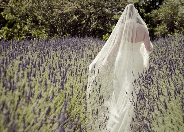 20 Ways to Incorporate Lavender Into Your Wedding