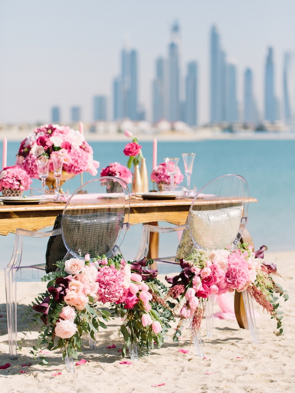 Duabi Dreamscape: Hot Pink and Gold Wedding Ideas