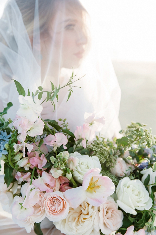 Coastal Bridal Shoot in Sunrise Pastels