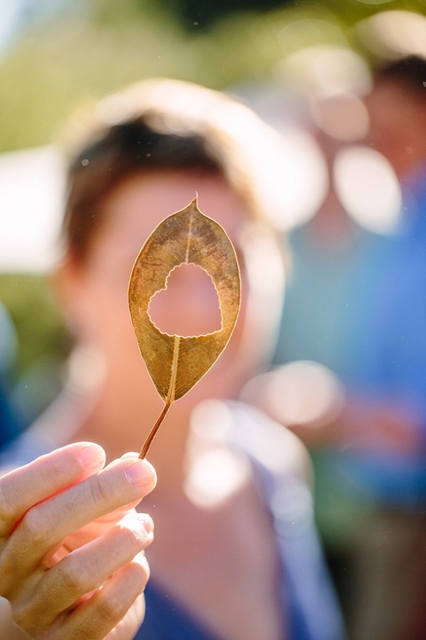 20 Ways to Use Autumn Leaves in Your Wedding