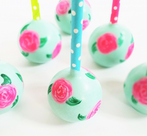 5 Myths About Wedding Cake Pops