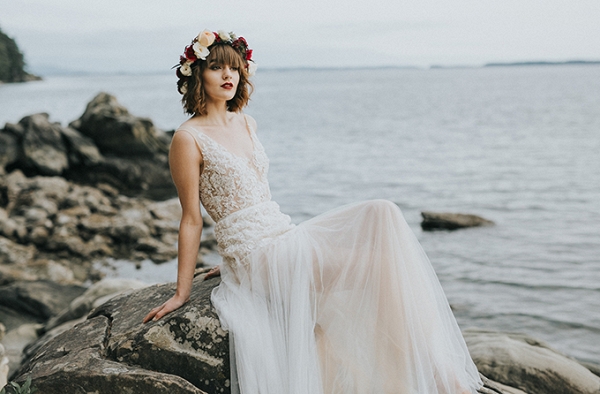 Romantic Seaside Bridal Portraits