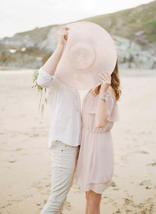 Romantic English Seashore Engagement Session