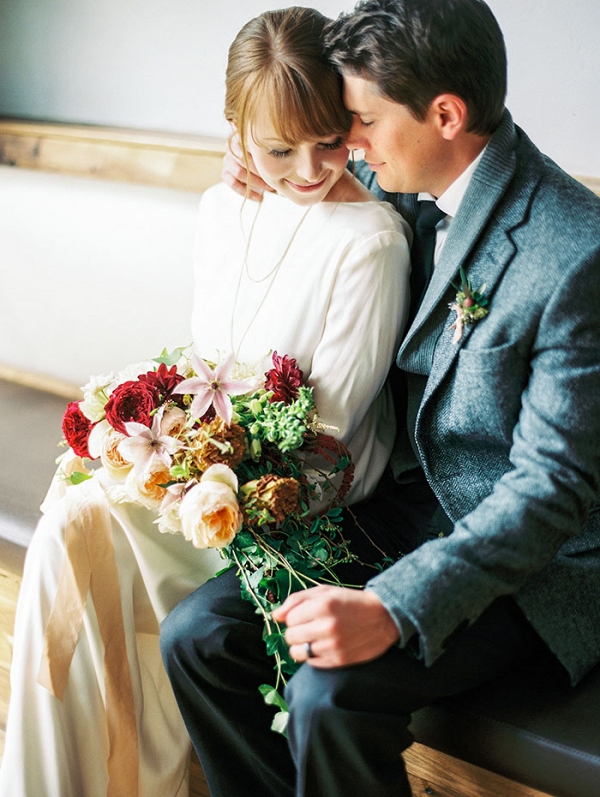 Minimalist Winter Wedding Shoot