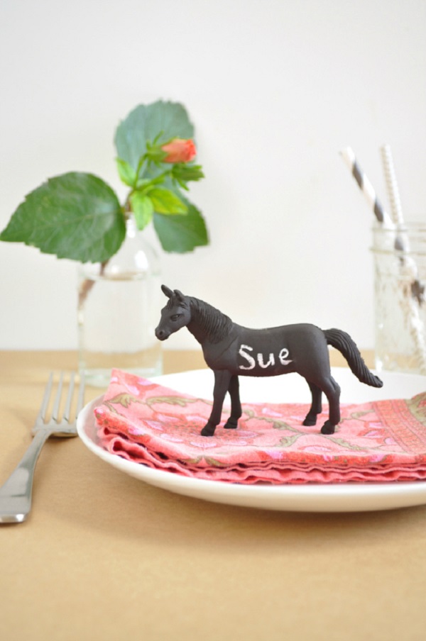 Chalkboard Animal Placecards Tutorial