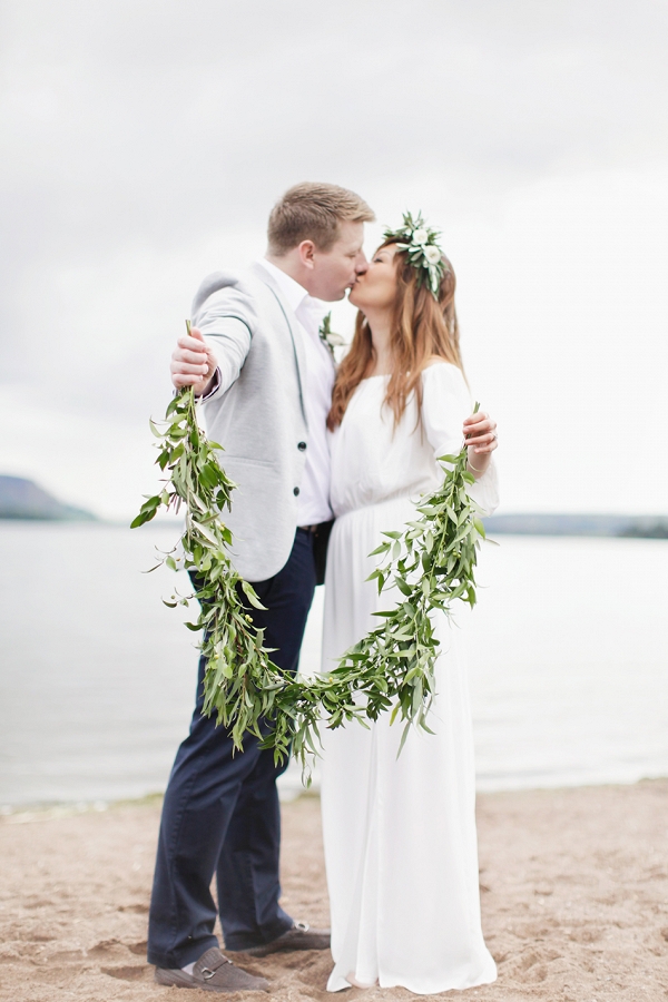 Tranquil Lochside Anniversary Session in Scotland