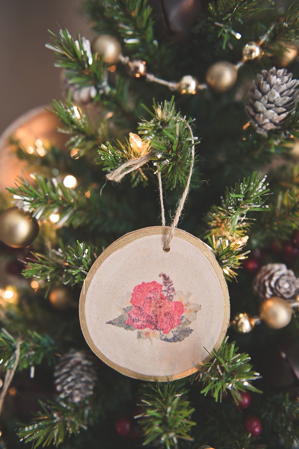 DIY Wood Slice Ornament Wedding Favors