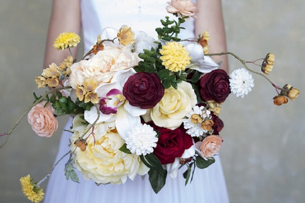 19 Gorgeous Silk Bridal Bouquets