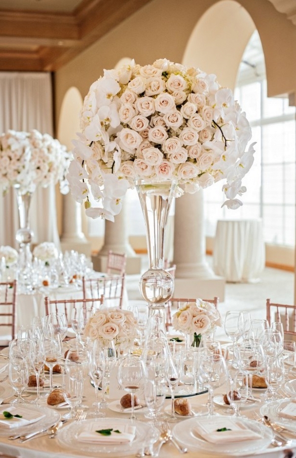 12 Stunning Wedding Centerpieces