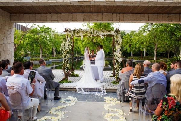 Cancun Destination Wedding at NIZUC Resort & Spa