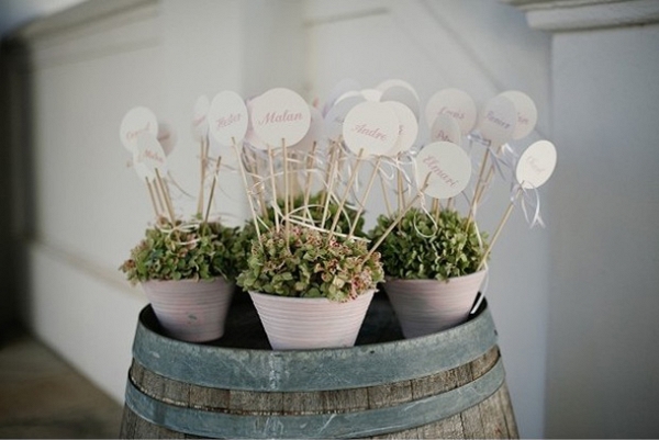 20 Escort Card Displays for Spring Weddings