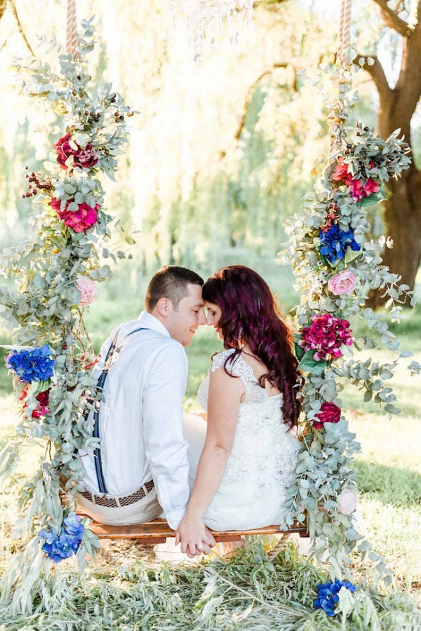 Love & Flowers Styled Newlywed Shoot