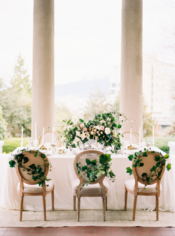 Elegant Gold and Ivory Wedding Inspiration