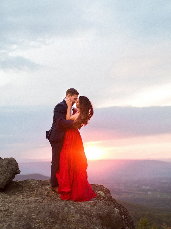 Stylish Shenandoah Park Engagement