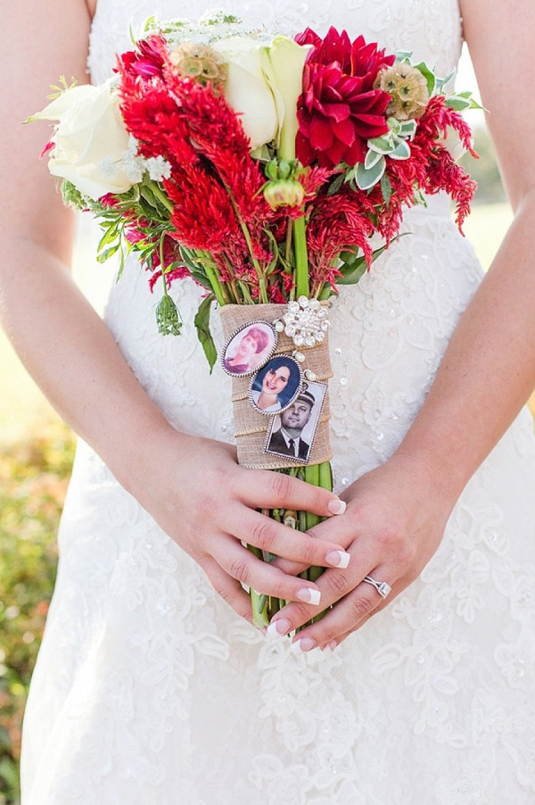 Red and Khaki Nevada Wedding