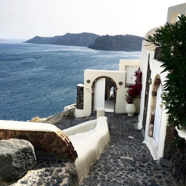 A Romantic Guide to Greece