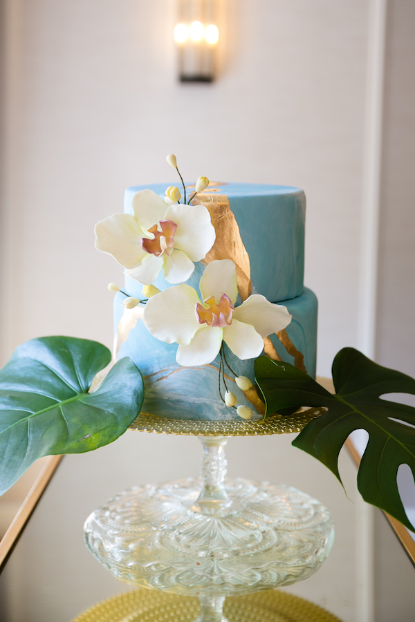 Tropical Glam Hotel Wedding Inspiration