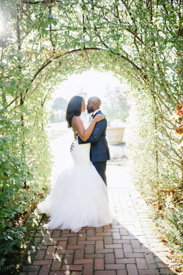 Chic Garden Wedding Portraits