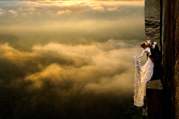 Dramatic Cliffside Portraits