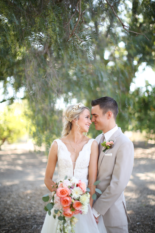 A Vibrant Fullerton Arboretum Wedding