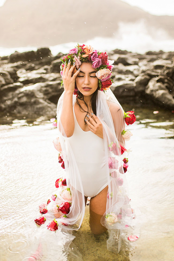 Leslie's Hawaiian Floral Veil Sunrise Session