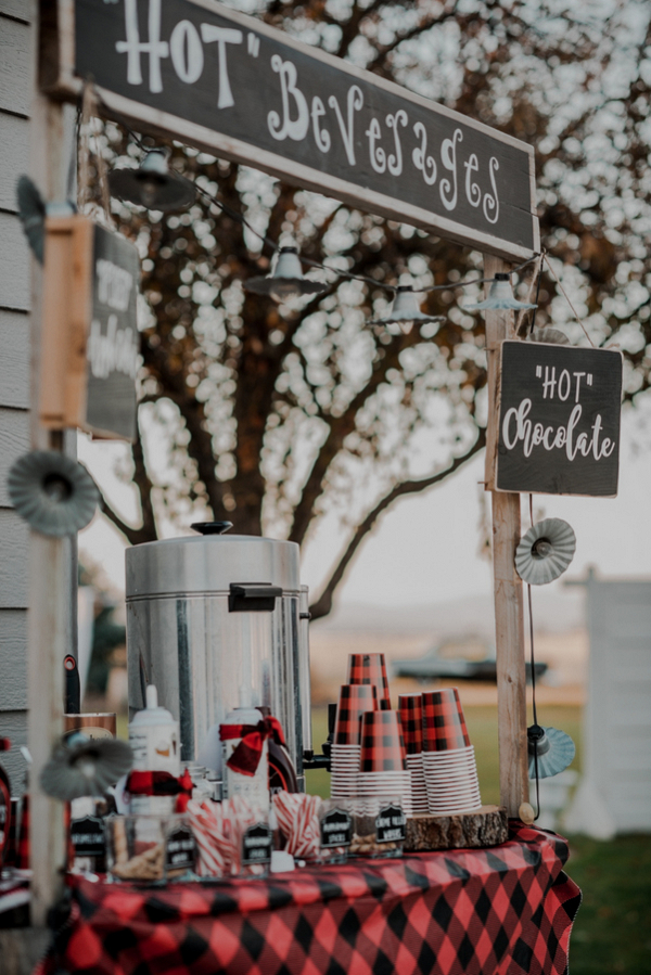 Buffalo Plaid Fall Wedding