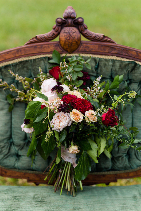 A Moody Vintage Virginia Wedding