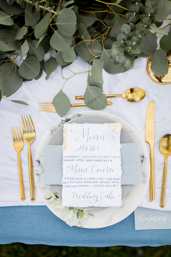 Romantic Blue Hawaiian Wedding Inspiration