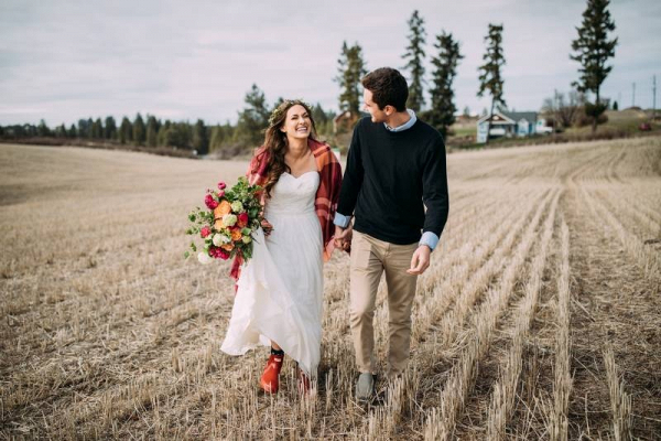 Romantic and Colorful Greenbluff Elopement