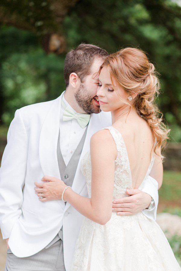 A Mint + Gold Classic Virgina Wedding