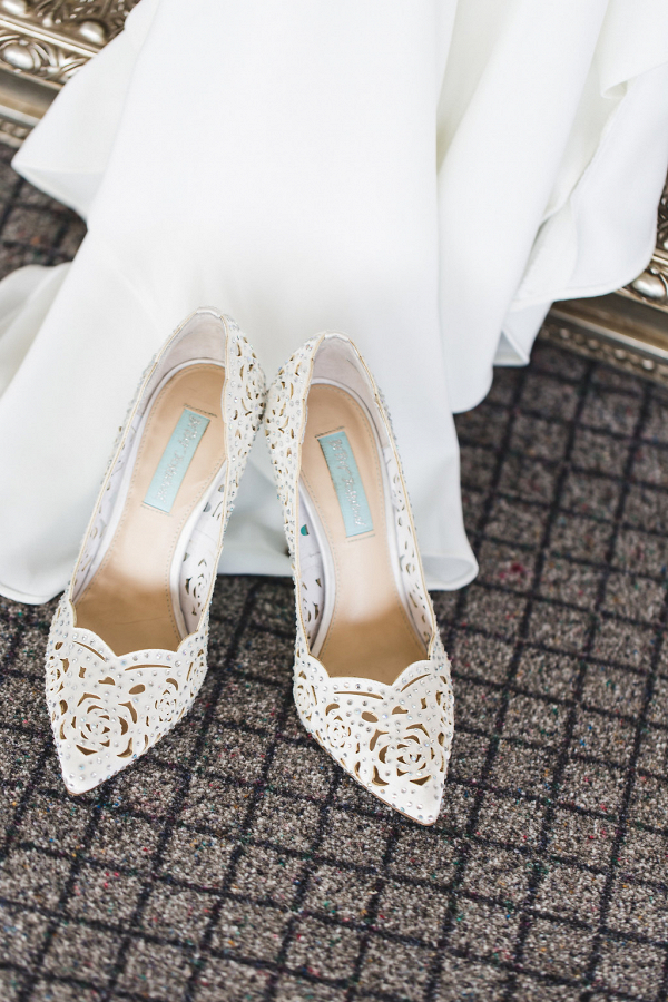 A Classic Wedgewood Colorado Wedding