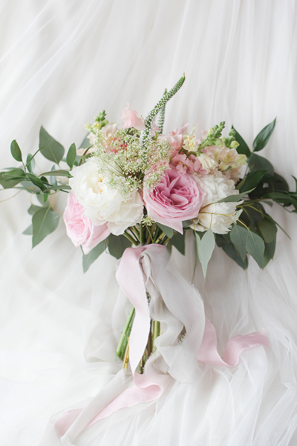 A Blush + White Shadow Creek Virgina Wedding