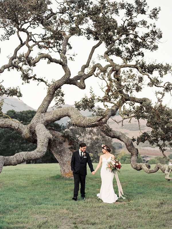 Rustic Glamour with Elegant Fall Flowers