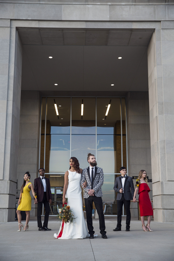 Modern wedding inspo at the MS Civil Rights Museum