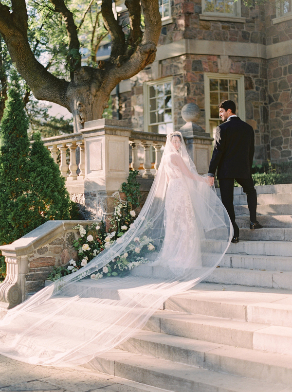 15 Regal & Romantic Cathedral Length Veils