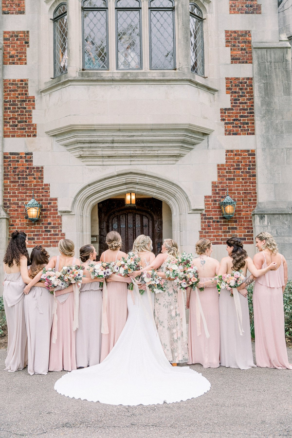 A Romantic Blush Cincinnati Wedding