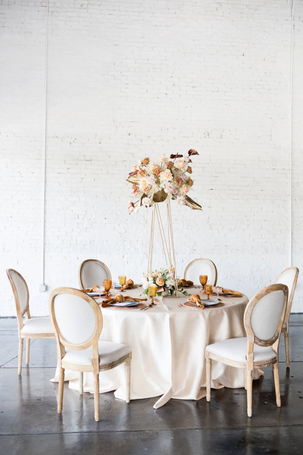 Modern Elegant Blush and Gold Wedding Ideas