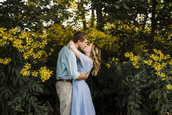 Outdoorsy Lon Dock Park Engagement Session