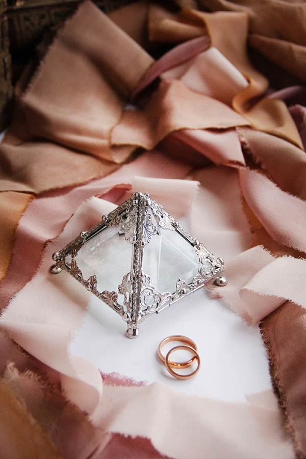 15 Engagement Ring Boxes for Popping the Question