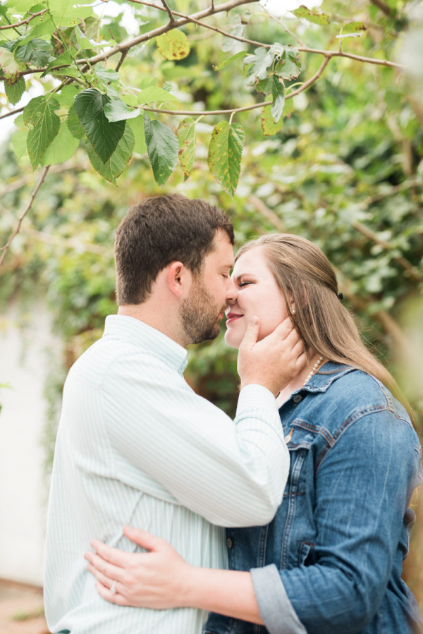 Charming Outdoor Engagement Session in Alabama